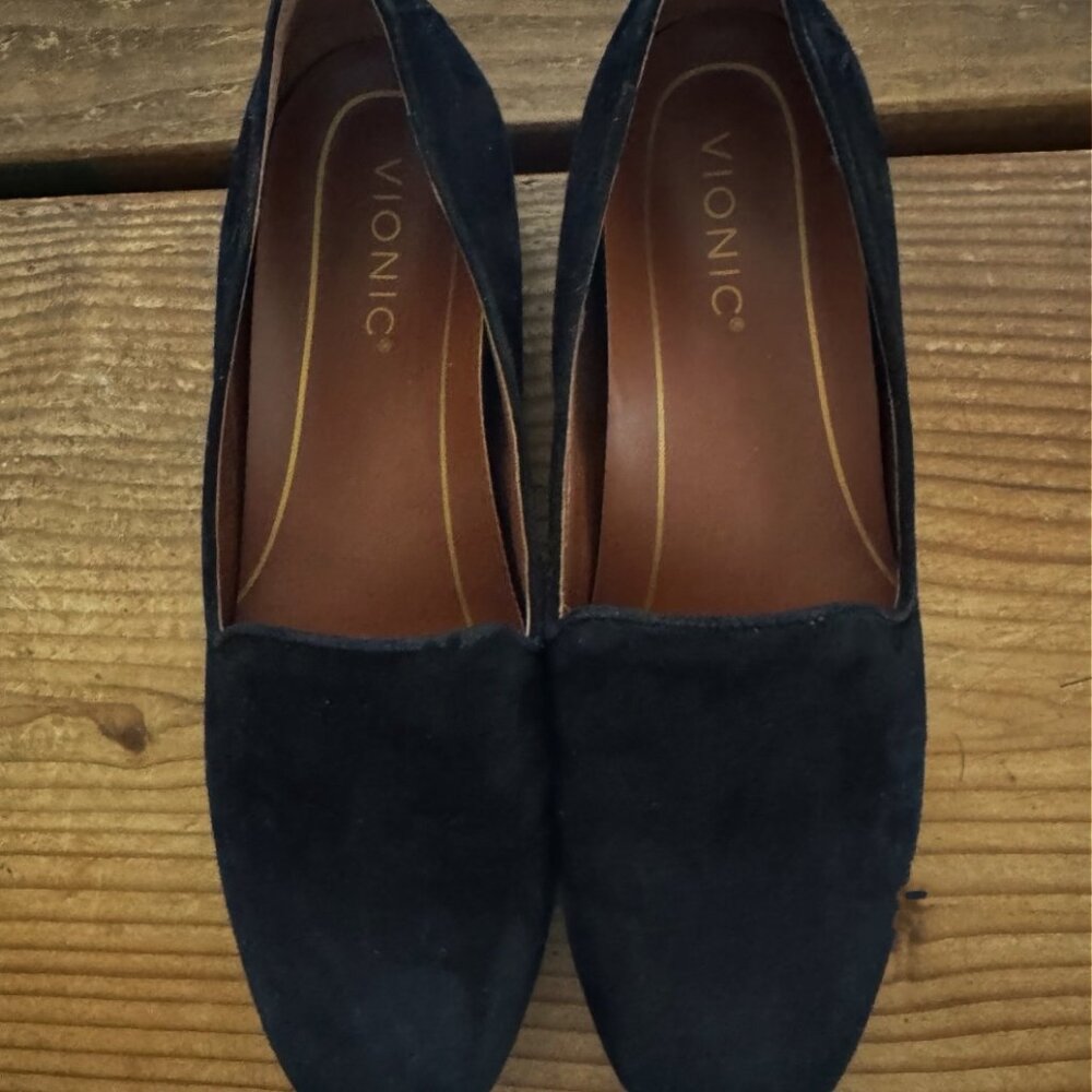 Vionic Willa Black Suede Slip On Arch Support Flats Size 8